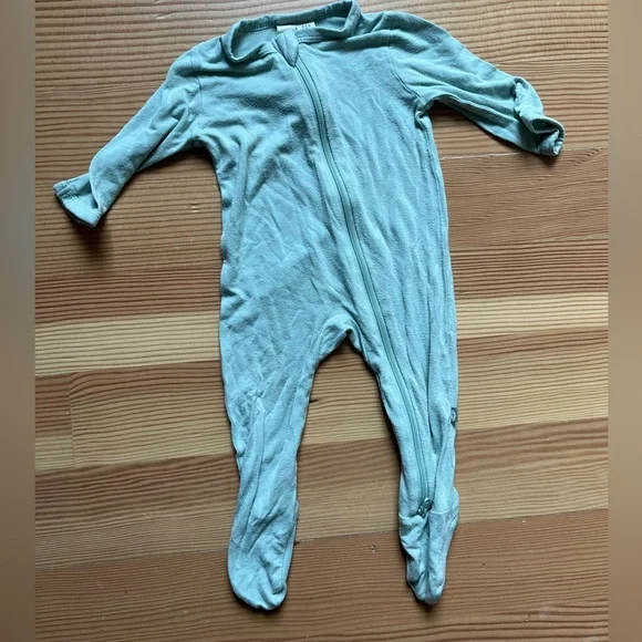 Kyte Baby Sage Green Zip Footie 0-3m - Picture 1 of 3